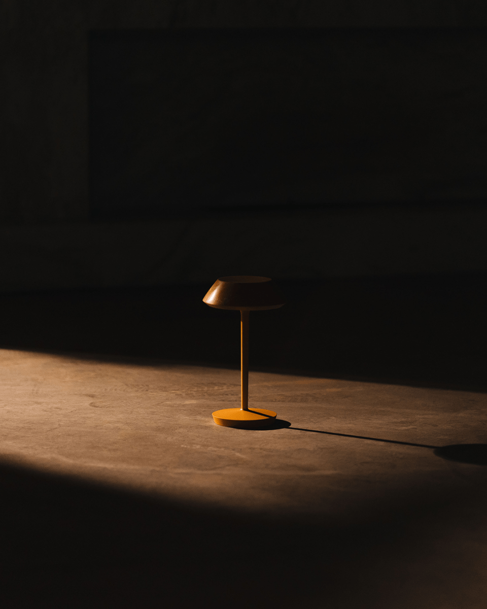 Mini Fiore – Elegant Table Lamp